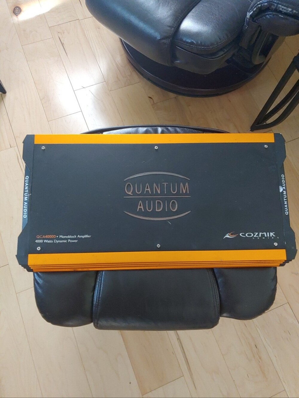 Quantum Audio Car Amplifier - Black with Orange Accents